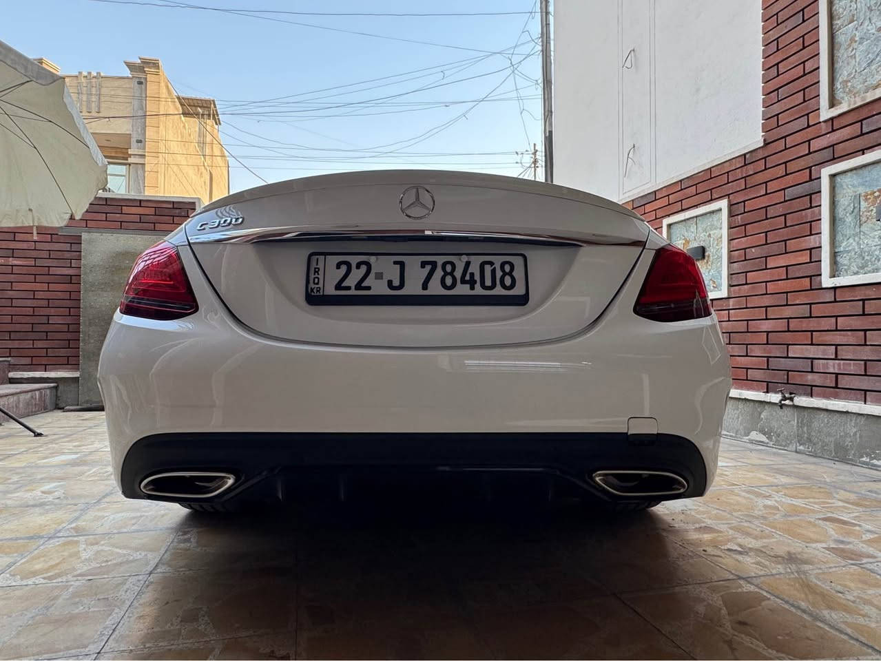 🚘🔥 Mercedes-Benz C300 2020 | AMG Black Edition 🔥🚘
💰 السعر: 259 ورقة
📞 ***********

✨ للبيع مرسيدس C300 موديل 2020 – Black Edition – AMG Kit – Full Option ✨

🔸 المواصفات والتجهيزات:
• محرك 2.0 Turbo – 4 Cylinder
• قوة حوالي 255 HP
• ناقل حركة أوتوماتيك 9G-TRONIC
• AMG Exterior Package
• Black Edition
• جنوط AMG رياضية
• LED High Performance Headlights
• إضاءة داخلية Ambient Lighting
• شاشة وسطية Central Display
• نظام Apple CarPlay & Android Auto
• Bluetooth و USB
• كاميرا خلفية
• حساسات أمامية وخلفية Parking Sensors
• تشغيل بصمة Keyless Start
• دخول ذكي Keyless-Go
• مقاعد كهربائية
• ذاكرة للمقاعد
• تدفئة مقاعد
• مقود AMG متعدد الوظائف
• مثبت سرعة Cruise Control
• نظام مراقبة النقطة العمياء Blind Spot Assist
• نظام تحذير الاصطدام والمساعدة على الفرملة
• نظام المحافظة على المسار Lane Keeping Assist
• ABS / ESP / Traction Control
• فتحة سقف
• تكييف أوتوماتيك Dual-Zone Climate Control
• فرش داخلي فاخر
• تشغيل وإطفاء أوتوماتيكي
• مرايا كهربائية وقابلة للطي
• حساسات مطر وإضاءة
• Drive Select بعدة أوضاع قيادة

📌 العداد: 45,000 ميل
📌 رقم أربيل – بأسمي شخصياً
📌 فحص وهزة ورقم كلها جديدة ✅
📌 حادث بسيط جداً – فقط طرف الجاملغ الأمامي
📌 بدون أي أضرار داخلية

💎 سيارة مرتبة جداً وشكل AMG Black Edition مميز، والمواصفات غنية.

📍 العنوان: بغداد – الدورة – شارع أبو طيارة
📞 ***********

💰🔥 السعر: 259 ورقة فقط بغداد, العراق
