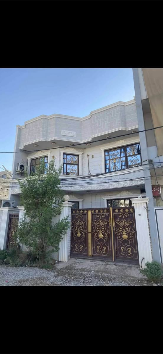 سلام عليكم الدار للبيع طابو صرف 
🌏مساحته120 بناء حديث قاطيين قريب ع شارع 
↙️ الموقع كاطون الرحمه منطقه الخمس تالاف خلف   صيدلية الأقصى قرب افران السلام 
🏠تفاصيل البيت الطابق الأول غرفه نوم استقبال مطبخ صاله درج صحيات الطابق الثاني 3 غرف نوم وصحيات 
☎للاستفسار اتصل ***********
السعر ١١٠ مليون
