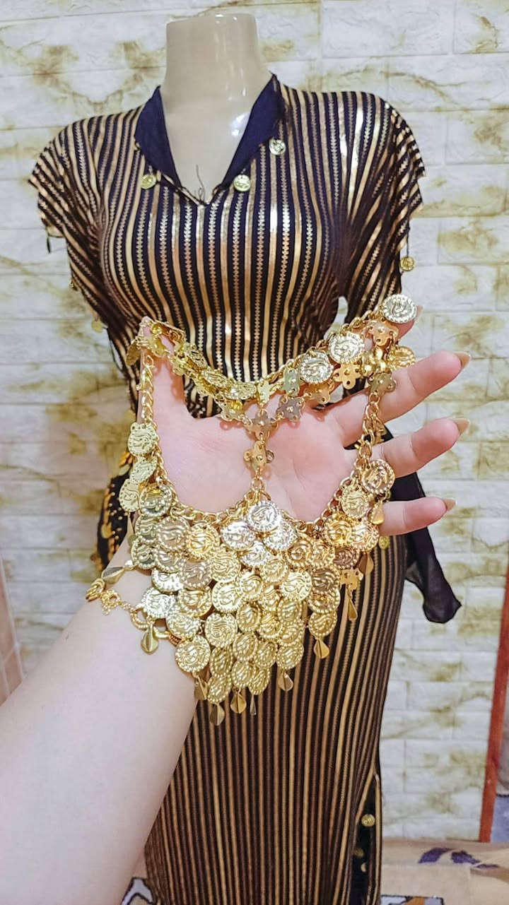 ملابس • للبيع