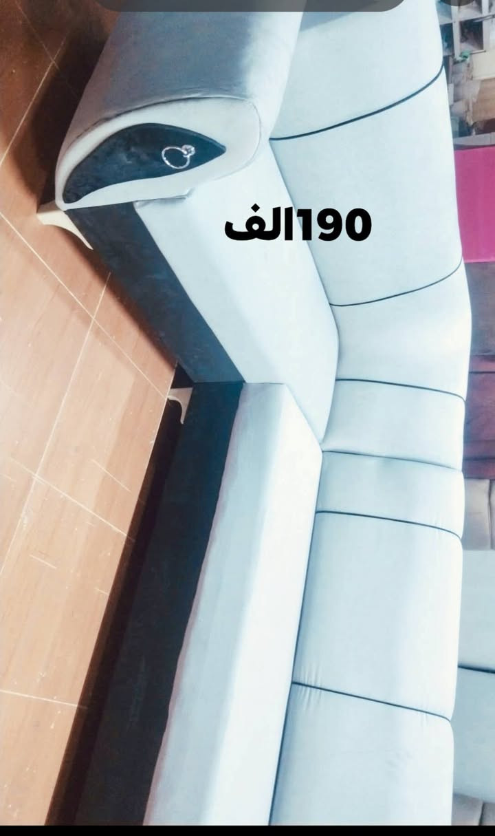 ديوان نضيف بدون عيب عنوان اربيل يوجد توصيل داخل اربيل وموصل ***********
