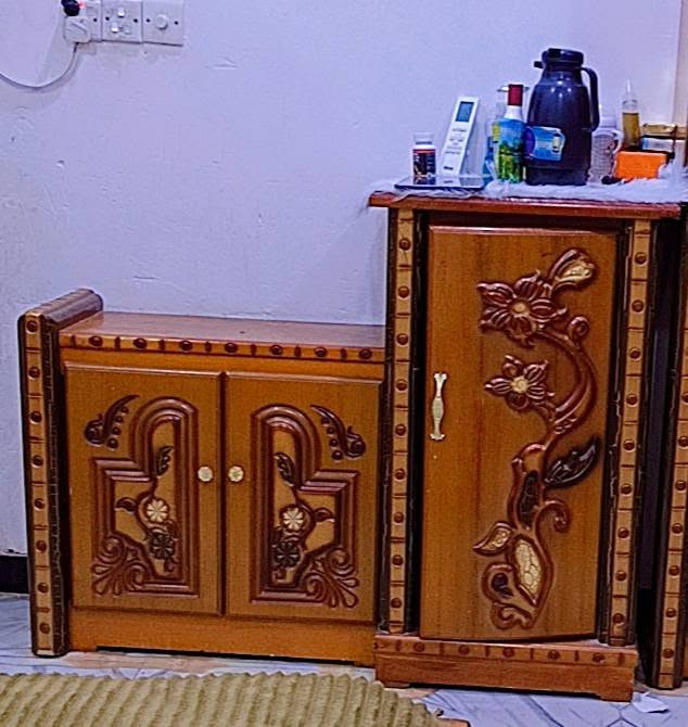 السلام عليكم غرفة نوم للبيع خشب عراقي تفصال الغرفه نضيفه وجديد مستعمله 6اشهر سعر مليون وميه الف
وبيها مجال عنوان ناصريه الاسكان صناعي رقم الهاتف  ***********
