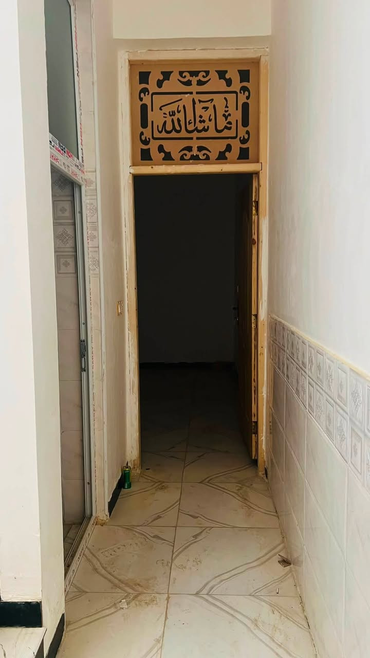 دار للإيجار – الحلة

🏠 مساحة 100م | طابق واحد
غرفة نوم، صحيات، كليدور، مطبخ، صالة
💰 الإيجار: 300 ألف قفل
📍 الحلة – شارع 80 – شارع شريفة المختصر
📞 *********** – ***********
