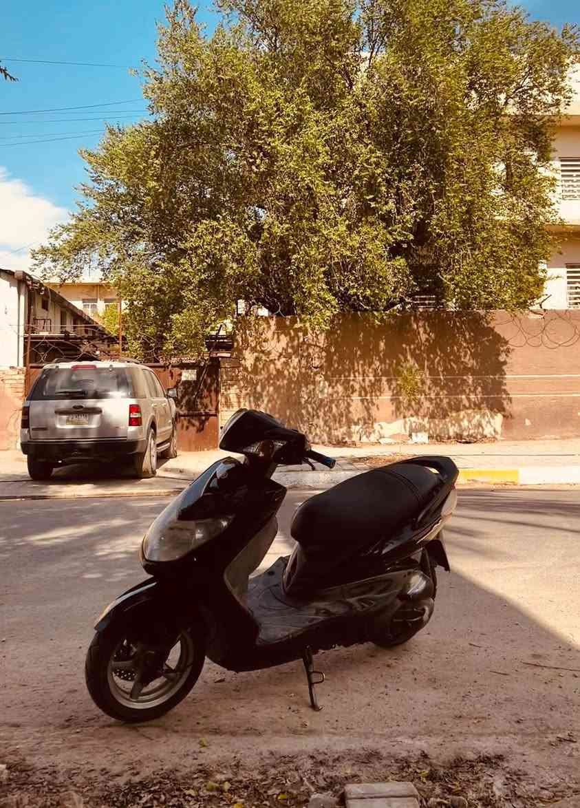 سلام عليكم 🍀
سكنس فحل ياباني نوزل خطين قبق نفخ دراجه خير من الله شلعه ومعدل بيها كلج امامي رياضي  اني شادلها مجمع مال كوري بس علمود اطفي لضوه واشغل دبل اشاره دراجه تخبل مكينتها نشطه وتخبل بيها معدل قوي 
مكاني بغداد 
واتساب ***********
