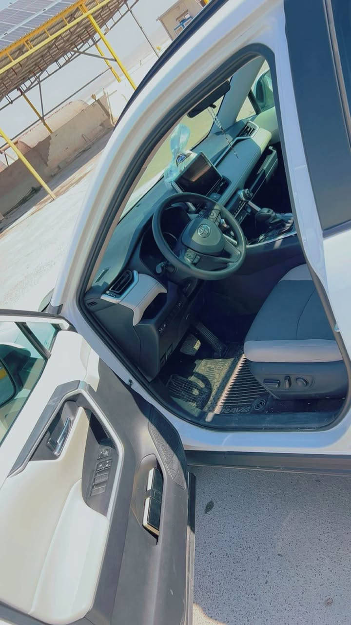 2024 TOYOTA RAV4,  راف فور

السيارة ماشيه 48 الف  
رقم كاتي 

الضرر : 1 جاملغ ونص باب صبغ  برداد جانبي طاك فقط بدون دواخل ورقم الشاصي مرفق 

حجم المحرك 4 سلندر (2.5L) بانزين فقط 
دفع ثنائي 

مواصفات XLE -

فتحة السقف ( سلايد )

 تشغيل عن بعد

بصمة تشغيل

صندوق كهربائي

رادار أمامي

تحديد مسار

رادار جانبي (نقاط عمياء)

رادار خلفي

اوتو ستارت (Auto start)

اوتو ستوب(Auto Stop)

هاند بريك بصمة

اوتو هولد(Auto Hold)

تحكم وضعيات القيادة ECO,NORMAL,SPORT

مانع انزلاق+ABS

حساسات خلفية+كاميرا

تحكمات استيرن

اشاير بالمري

لايتات زينون

تبريد قطعتين

وبقية مواصفات XLE المعروفة

مكان السيارة :: دهوك بردرش
 
السعر. واتساب *********** او علق ويصلك السعر اكر, نينوى
