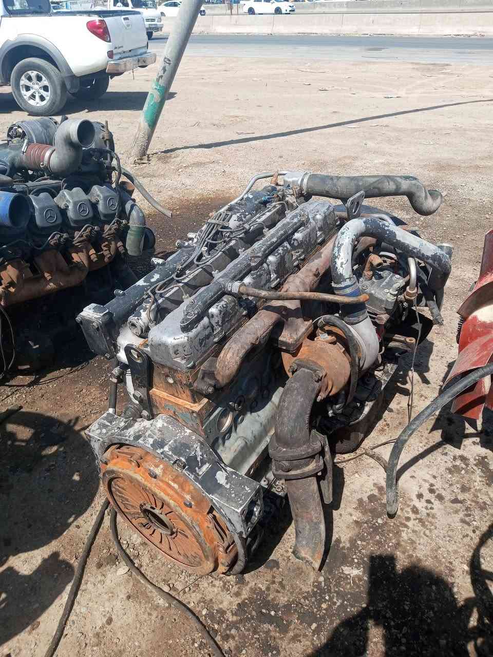 سلام عليكم ورحمه الله وبركاته يوجد لدينا جميع انواع المكائن وتانكيات العنوان التالي بغداد جرف النداف التصال ***********
