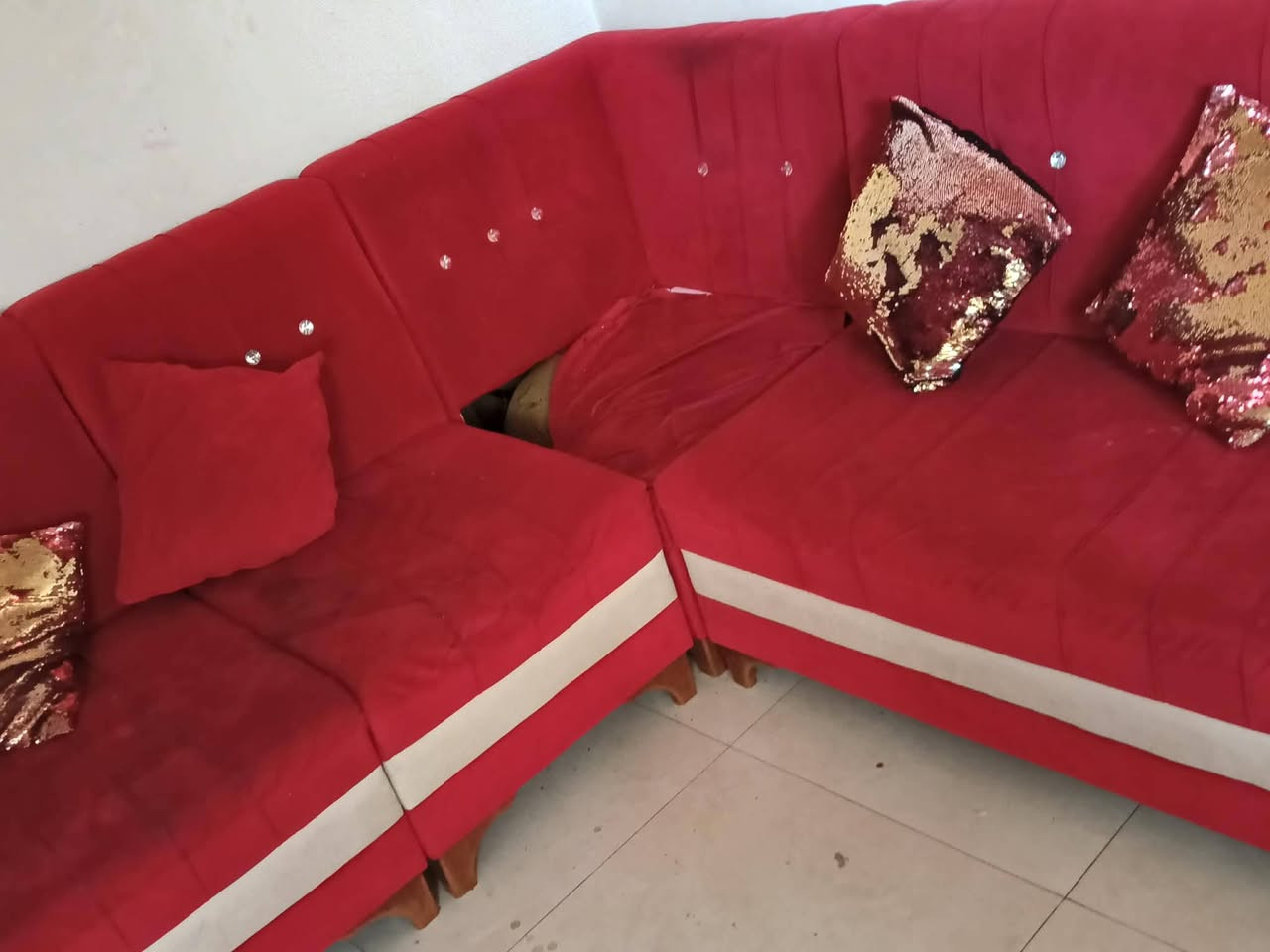 يابلاش يابلاش
طخمين قنفات ابيعهم سوى طول ٧ متر نضاف مال بيت يحتاجلهم شويه ترتيب اذا واحد يريد يرتبهم .
قفلهم قفلهم اثنينم ب ١٧٥ الف 
طخمين ب ١٧٥ 😱😱😱
عرض حصري اليوم فقط 
***********
