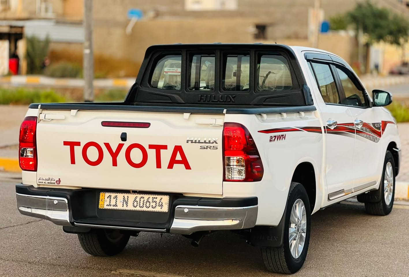 هايلوكس ٢٠٢٥ • عداد ٢٥ الف • رقم بغداد
