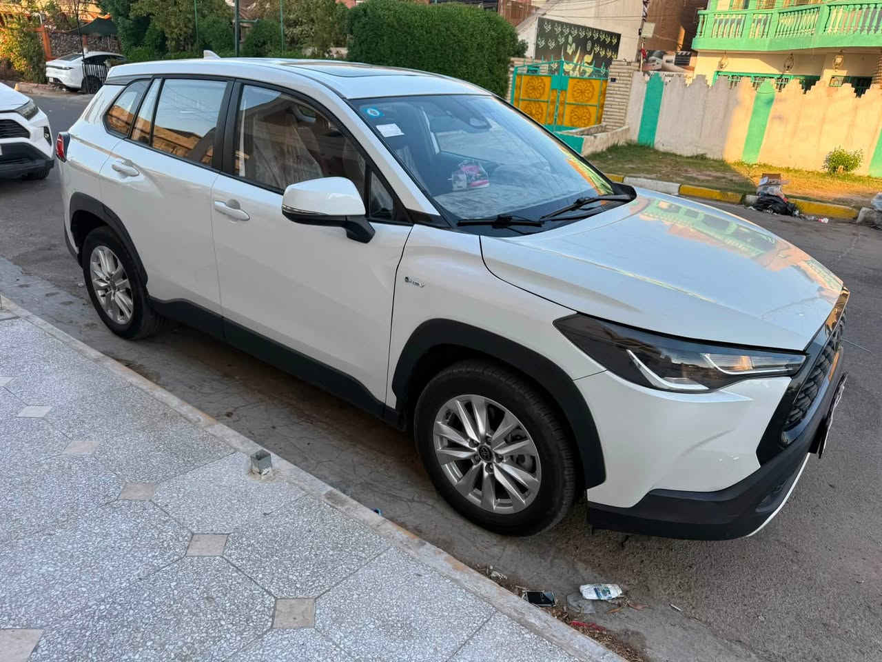 🚘 للبيع Toyota Corolla Cross Hybrid 2024

🔥 للبيع كروولا كروس هايبرد موديل 2024 – استخدام شخصي

📍 الموقع: بغداد
⚪ اللون: أبيض
🔋 هايبرد
📏 الممشى: 30,000 كم
💰 السعر: 26,250,000 دينار
💵 نقدًا – قابل للتفاوض بالمعقول

⭐ المواصفات والتجهيزات:

✅ فتحة سقف
✅ شاشة كبيرة لمس
✅ Apple CarPlay
✅ كاميرا خلفية
✅ رادار
✅ نظام تحديد المسار
✅ مانع اصطدام
✅ مانع انزلاق
✅ ABS
✅ دخول ذكي
✅ كرسي السائق كهربائي
✅ مقاعد جلد
✅ زجاج كهربائي
✅ إطارات بحالة جيدة
✅ جميع التجهيزات تعمل بصورة طبيعية
مواصفات الكورلا كروس الهيبرد وارد صيني الشكل الخليجي
🔧 حالة السيارة:

السيارة استخدام شخصي وجاهزة للاستخدام.

🔸 السيارة تبديل قطعتين فقط: البنيد والجاملغ.
🔸 التبديل خارجي فقط، بدون دواخل.
🔸 الشاصي سليم.
🔸 اللغد سليم.
🔸 لا توجد تبديلات في الشاصي أو الدواخل.

📍 السيارة موجودة في بغداد

💰 26,250,000 نقدًا وقابل للتفاوض للجادين فقط.

📞 للاستفسار والمعاينة، التواصل على  الواتساب *********** .
