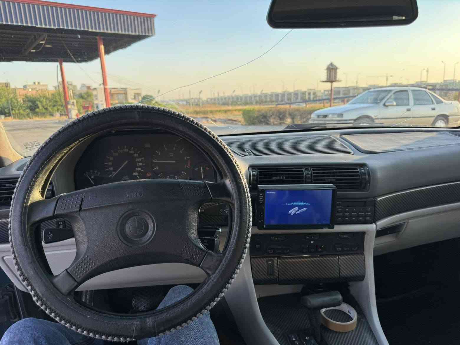 بي إم دبليو ٧٤٠ V8 • ١٩٩٣ • اربيل