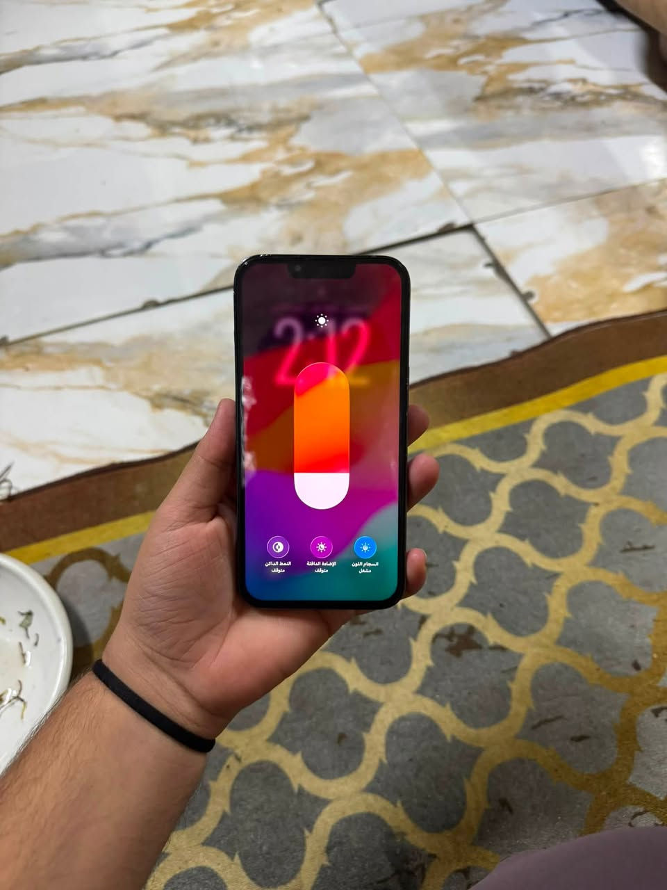 مراوس فقط - ايفون 13 Pro
*الذاكرة*: 256GB
*البطارية*: 100% مستبدلة - شحنها يوم كامل
*اللون*: الازرق البحري
*الضهر*: مبدل فيلي
*النسخة*: شرق اوسط
*الشغال*: اتصال ✅ سيم كرت ✅ كامرات  مبدلات بس شغالات✅ واي فاي ✅ فرمته ✅
*المبدل*: شاشة - بس شغالة
*العطل*: الفلاش واقف - البصمة واقفة
*الفحص*: تجي تفحص على راحتك الجهاز مابي عطل او مشكلة
*المكان*: بغداد - مدينة الصدر
*للتواصل*: *********** متواجد واتساب
