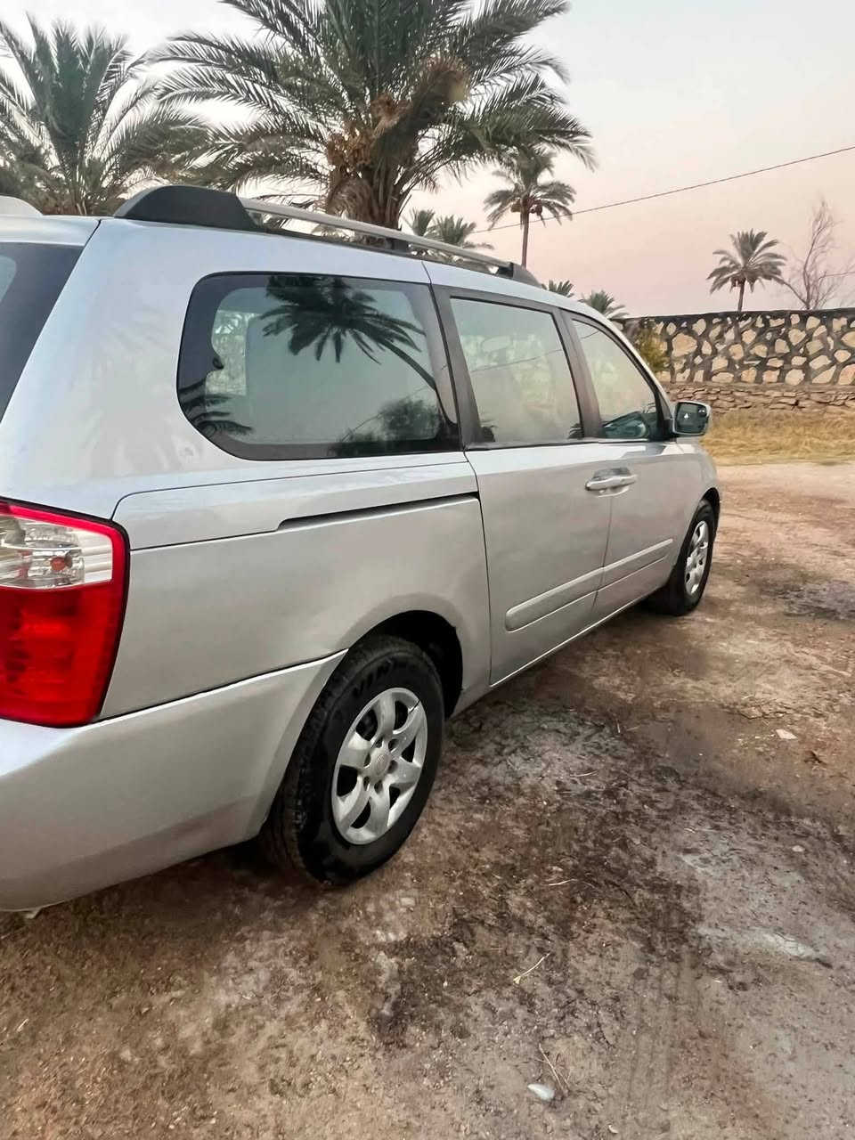 السلام عليكم سيدونا ٢٠٠٦  جاهزة تخم تاير حداديه ٩٠بالميه تبريد ٣قطع محور كشن الخلف السايق ٨نفرات شاشة كامره خلفيه تحكم بالمري ماسحه خلفيه مثبت سرعه باتري جديد محرك ٣٨٠٠ مصبوغه حزام حادثها بامريكا جاملغ خلفي بدون دواخل وبيهاشويه بارد باب السائق رقم ذي قار خصوصي انكليزي باسمي سنويه لل29 سعرها ١١٠بيها مجال مكانها بابل الحمزه الغربي ***********
