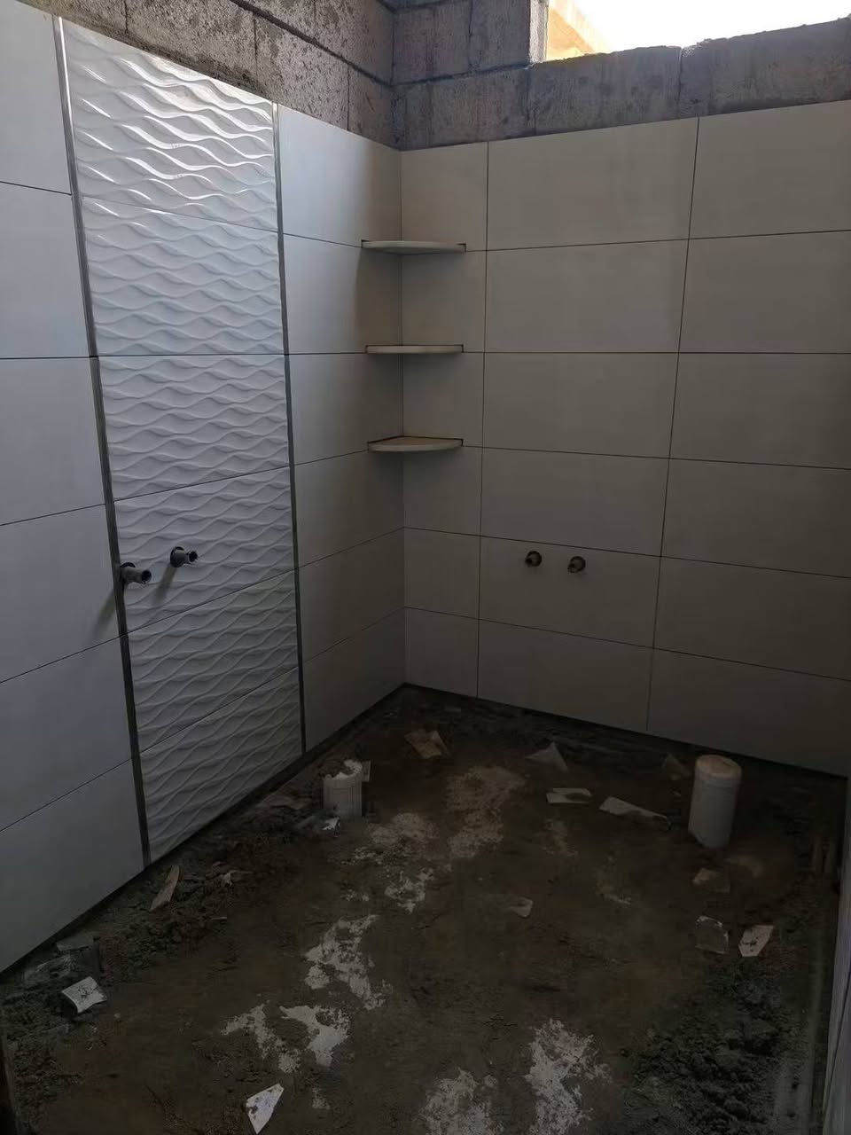 سلام عليكم كادر سيراميك جدار شغل درجه اولى واسعار مناسبه  (***********) بي وتساب
