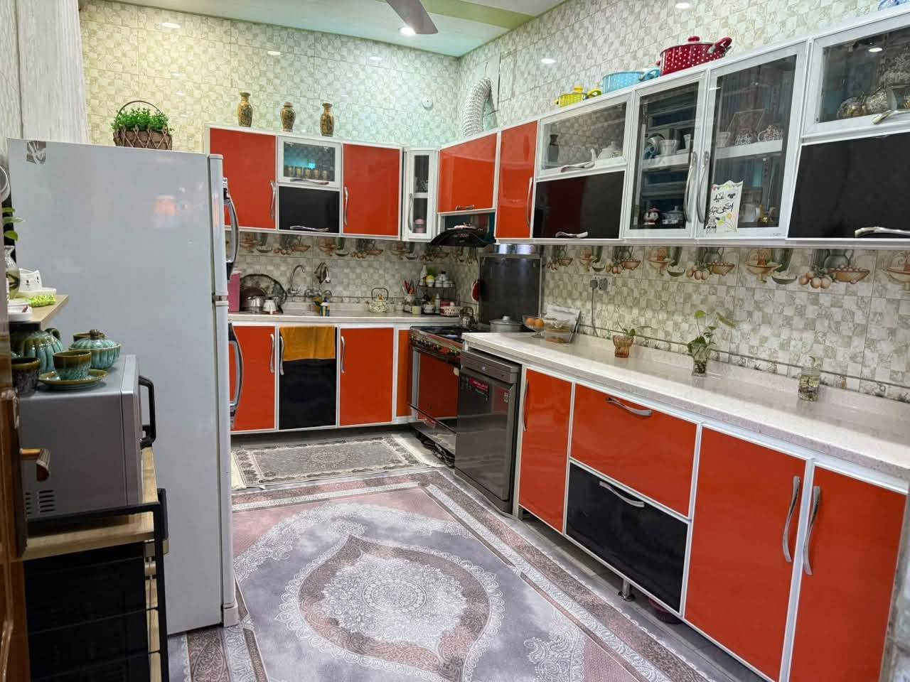 دار للبيع مساحته ١٠٠م ٣ طوابق 
٢ غرف نوم ٢ هول ٢ حمام وصاله وطابق الثالث مخزن وبيتونه كله مرمر وسيراميك اسباني 
العنوان حي الشهداء الثانيه مقابل صول الوهاج يبعد ٢٥٠م عن شارع طهمازيه الرئيسي السعر وباقي التفاصيل خاص او👇👇
*********** اتصال 
***********وتساب
