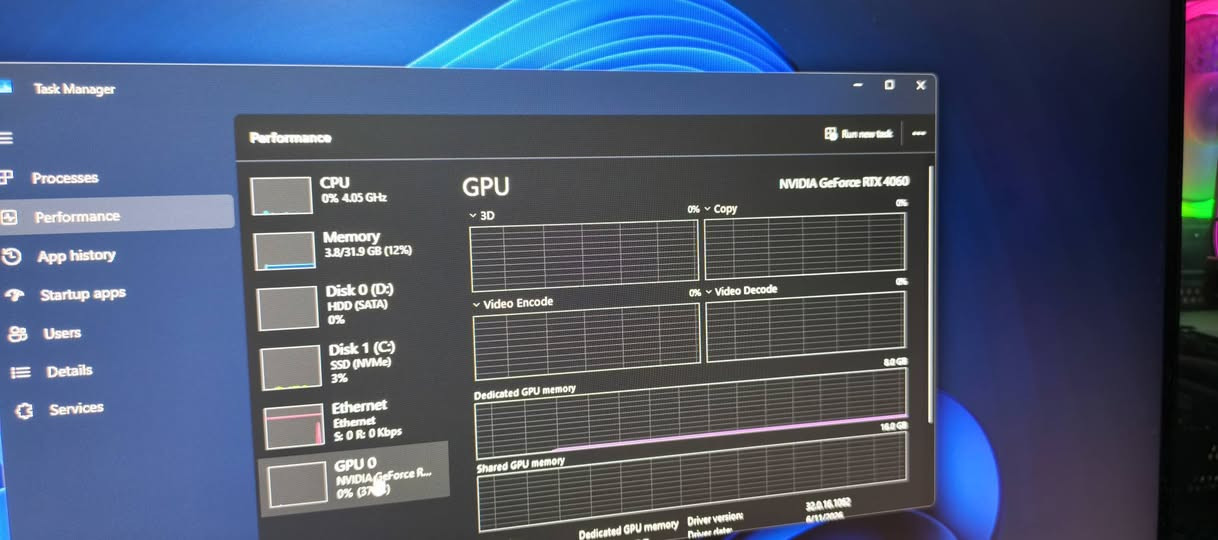 البيع pc
شاشه سامسونك 240فريم 
و شاشه ثانيه ٦٠ فريم 
مكاني بغداد 
رقمي ***********
