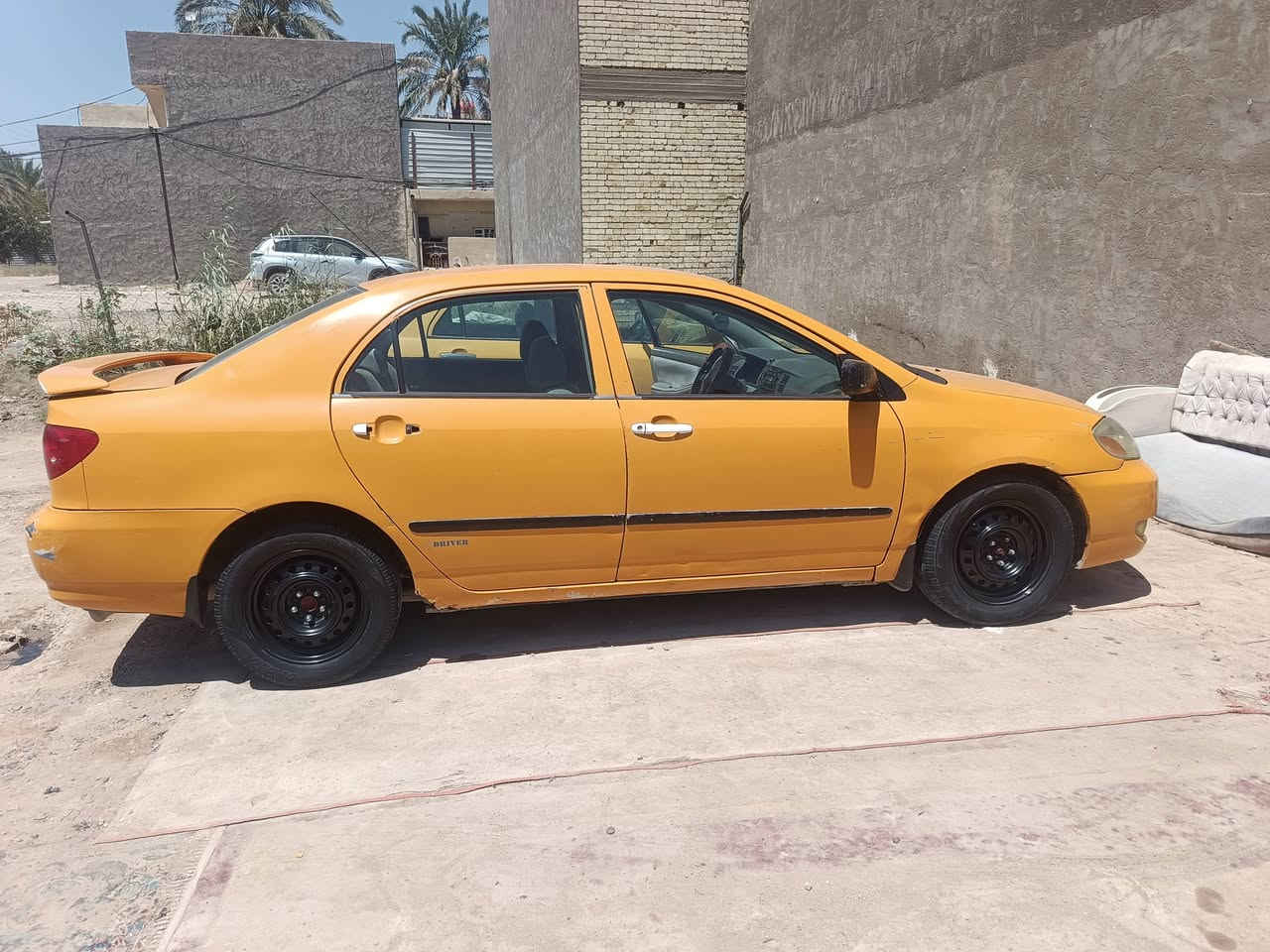 كورله نحله للبيع سياره كفاله عده الجاملق الايمن مصلح علبارد بدون
دواخل 
تحويل ثاني يوم 
كير ومحرك وصدر وتبريد ثلج شرط 
سياره ما تصرف عليهه لو ربع 
عنواني الكاضميه  الستفسار  السعر 70 وبيهه مجال 
***********
