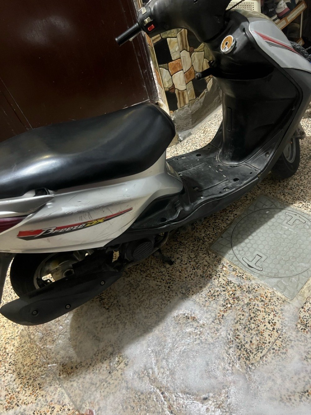 دراجة بريز للبيع  كلها شغاله كهربائيات شغاله قفل ستيرن قفل بيها نواقص قليله جنطه سعر 450وبيها مجال قليل عنوان مدينة الصدر حي رحمة مال شماعية 
***********