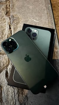 ايفون 13 • ٢٥٦ • بطاريه ٩٢