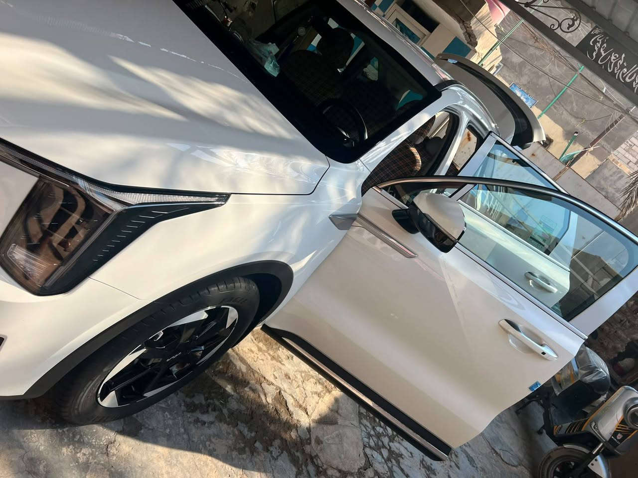 سورنتو 24 خليجي فول ضمان الشركه الدوليه بسمي كفاله بحاله الشركه ماشيه 16 الف فقط بصره السعر 305 تحويل ثاني يوم للاستفسار ***********
