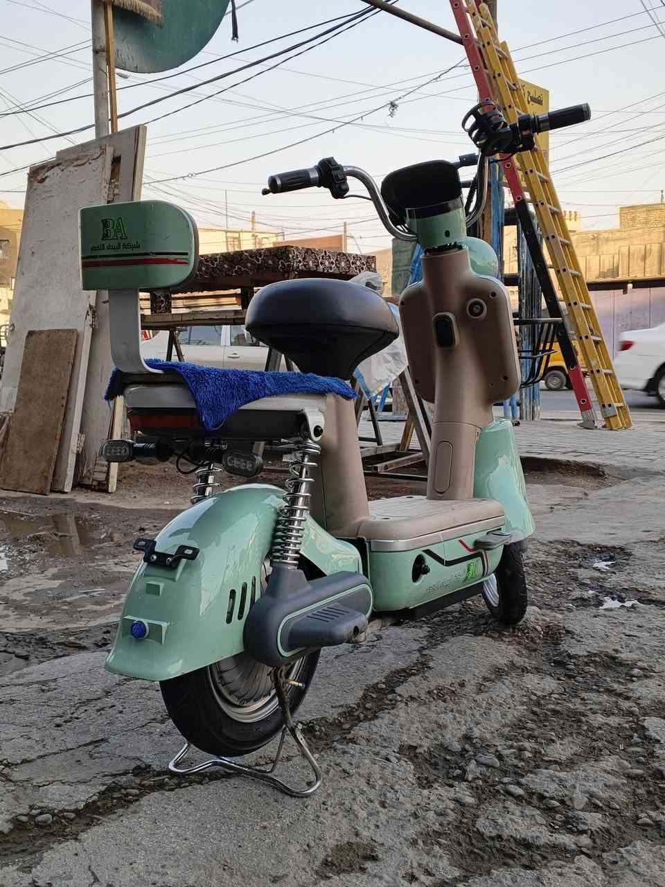 لسلام عليكم دراجه شحن نضافه 90 البيع العنوان شهدا البياع قرب جامع الكبيسي سعر 300 بيهه مجال الهاتف ***********
