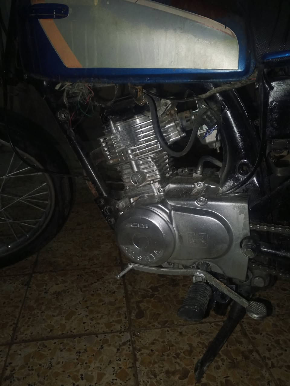 دراجه كلك اربعه كير للبيع شغاله مابيها شي سعر 250وبيها مجال حك جيه  *********** العنوان نجف كوفه
