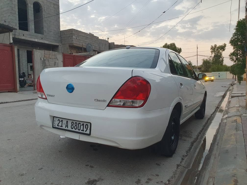 نیسان سەنی 2011 سیارەکە زور خاوینە زوریش جوانو باکە هی دەستی خومە گیر و محرک بەشەرت گیر عادیە تەقە و رەقەی نیە بیشو دوای تەبسە سونەر داگیرەوە بەشەرتی تحویلو غەرامە بەناوی خومەویە تا 31 تازەیە سعری 105 رەقەم سلیمانیە 
رەقەم موبایل *********** شربازهير, السليمانية
