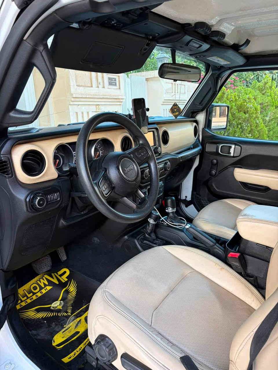 Jeep wrangler 2021 Soprt
ماشيه ٧٥الف مايل
بدون صبخ بدون تعديل 
گير محرك اكسل بشرط
سعر ١٩٥$ مجال
مكان اربيل
***********
