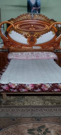 غرفه عراقيه مكانها بغداد سعرها ٤٥٠  07722790060