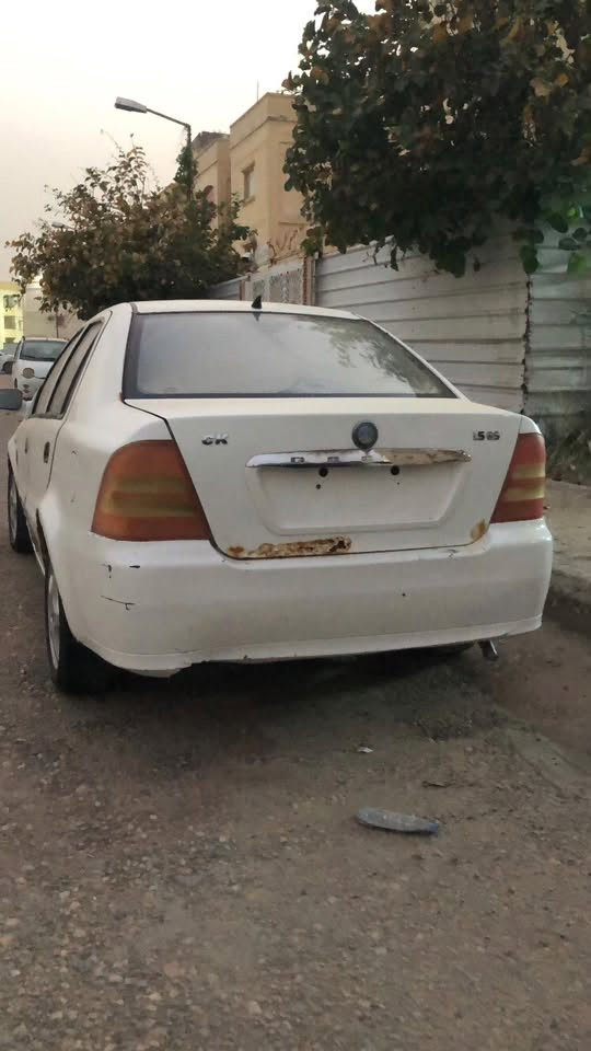 سي كي ما مرقمه ٢٠١٠ منفيس ووراقها كلها موجودة وعندي بيها وكالة من صاحب المنفيس من سنة ٢٠١٤ سيارة بيها محرك كورلا ١٨٠٠ ياباني بي تبخير قليل شغال كير وكهربائيات وتخم تاير وباتري كلهن نظيفات ويل كب ١٤ نظيف نجمه دواخل نظيفة 

سيارة عندي من ٢٠١١ والمكاتبة موجودة  

السعر ٥ اوراق بدون عمله من الاخير 

مكان سيارة ناصرية مركز شراي يتصل 
رقم تواصل 👇🏻 وبي واتساب وحياكم الله 

***********
