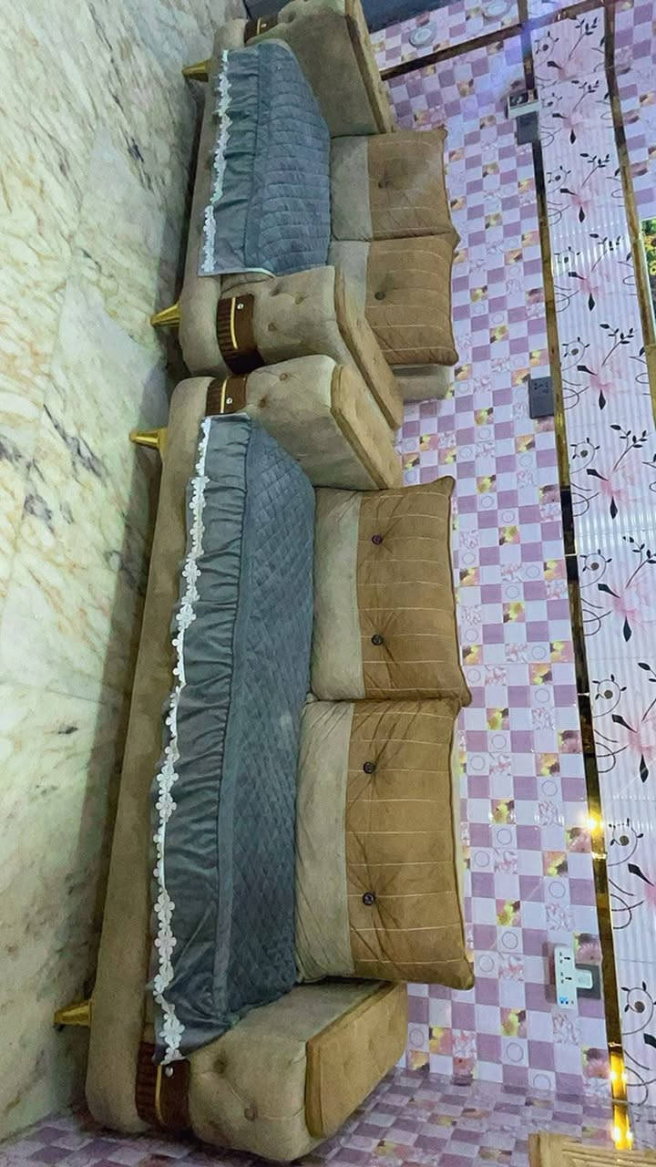 صوفا • بغداد • للبيع