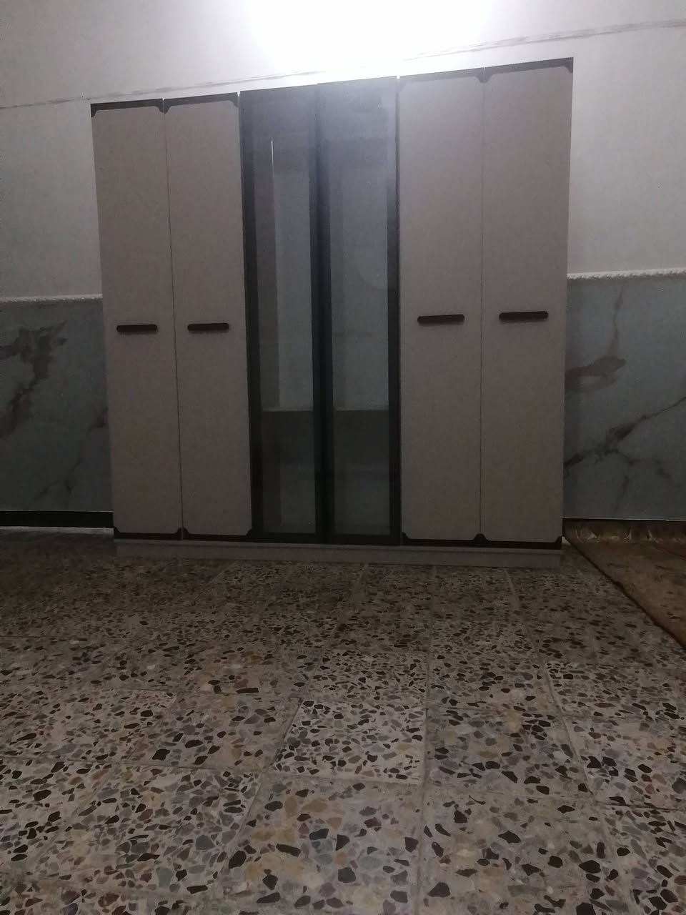 كنتور وجربايه كل ضرر مابيهن السعر 150مكاني مدينة الصدر الأولى
***********
