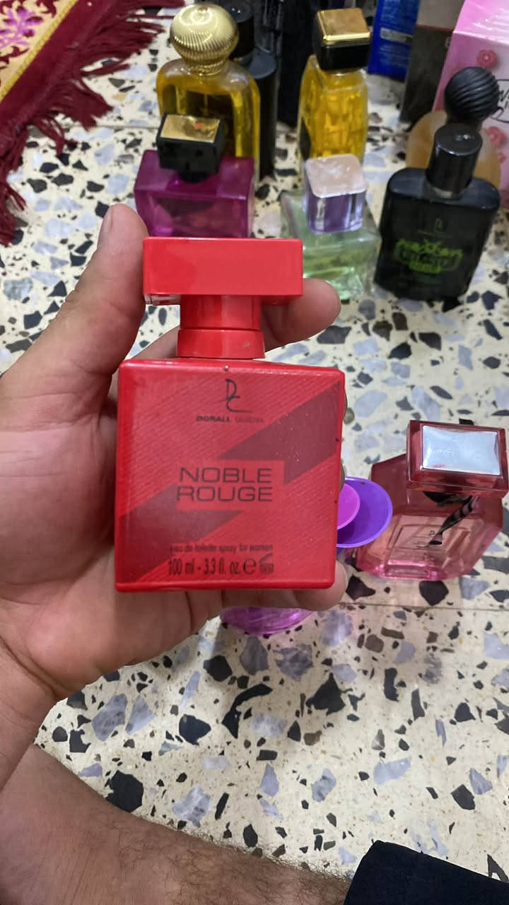(سعر 135)
عطور ماركات خليجيه باله
عطور كلها فوحان والثباتيه تعجبك  
وسعرهن بلاش🔥عدد العطور 40قطعه
سعر135الف💥واليريد ياخذ كم قطعه موجود 
يوجد توصيل 🚚 لكافه المحافظات 
تواصل خاص ***********بي وات
