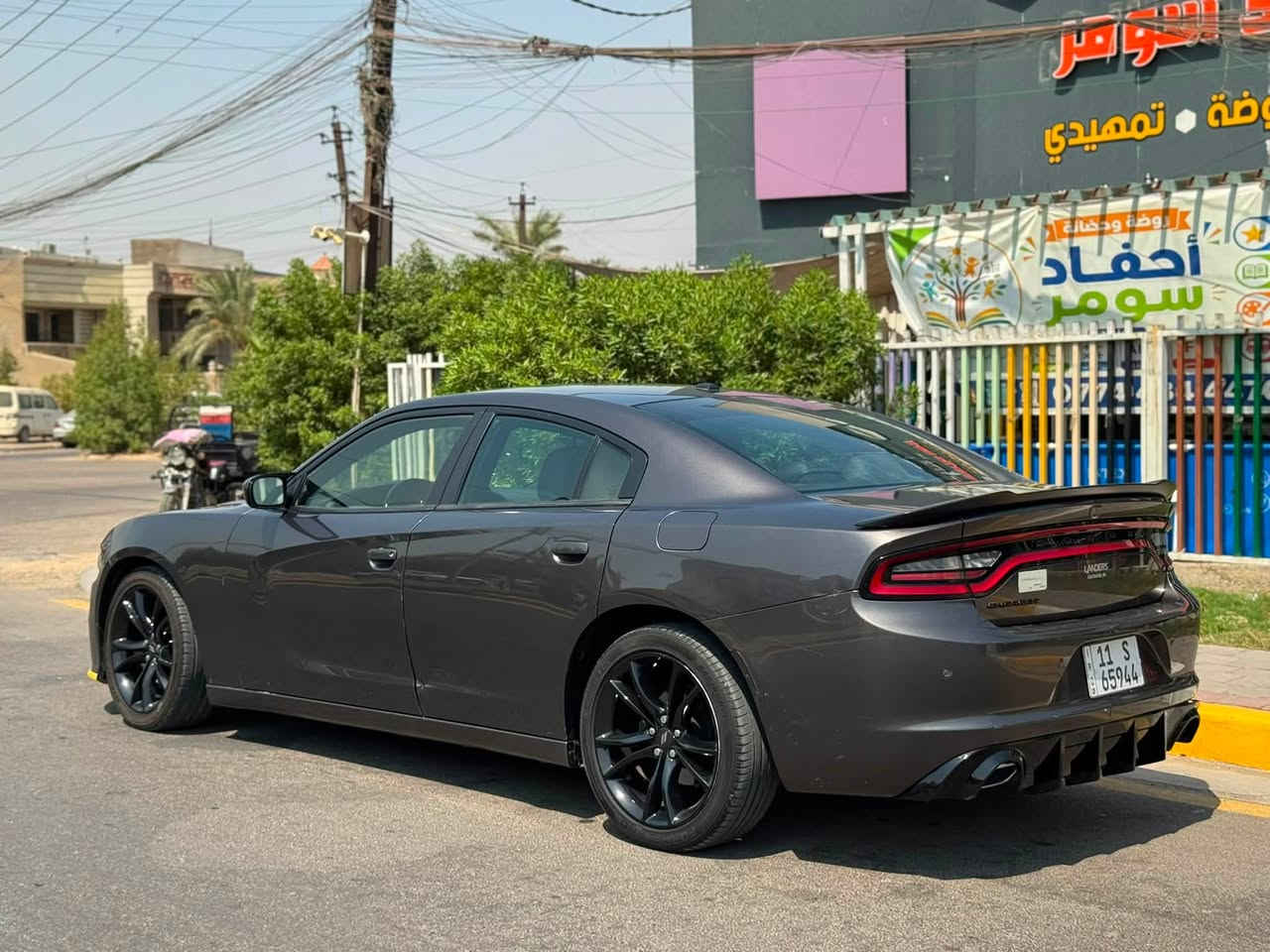 السلام عليكم السعر 183
جارجر 2021 اصل بسمي
سياره جديد وحلوا ماشيه 46mi
كير مكينه كفاله صدر جديد قبل شهر شاده
تبريد منضومت بانزين جديد اي نقص مبيه
بيهه حادث صطحي (4) قطع بدون دواخل 
صور حادث ب منشور سيارة جديده 
شاشه جبيرا 
تو ويل 
مكينه (6) 3.6 
كشن كهرباء 
تحكمات سترين جهتين 
بصمه دخول ذكي 
حساسات اماميه خلفيه 
مري كهرياء 
وبعد بيهه مواصفات
مكاني بغداد 
***********
