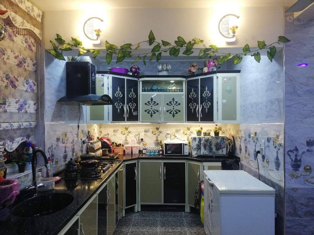 بيت للبيع مساحه ٩٧ بالسند واقع حال١٠٠ واجهه ١٠ ونزال ١٠ مكانه الحسينيه الراشديه طابو ملك صرف الضباط بشارع مركز الزهور السعر 80بي مجال للشراي***********
