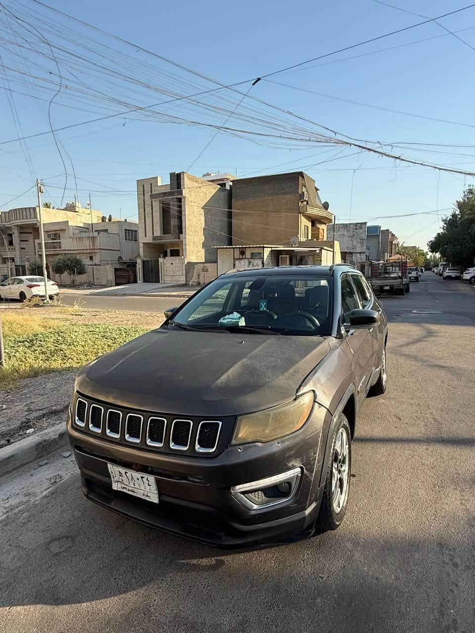 السلام عليكم (جيب كومبارس موديل 2018 أمريكي فول مواصفات لمتد). عدا الفتحه بالسقف مكينه جديده حاويه والباقي خير من الله ، الكير و الكهربائيات والباتري والتايرات 

بيها بنيد وجاملغات الاماميه جارده
صور  الحادث  موجودة  كشنات جلد

تبريد ثلج قطعتين منضومه جديده

شاشه كبيره تحكم استيرن

بصمة 

اشاير مري وباقي المواصفات المعروفه

رقم بغداد بسمي  ،بغداد  شارع فلسطين

السعر  85 وبيها مجال حك  الجييه  السعر جدا مناسب  لغرض الزواج 
هاتف ***********
