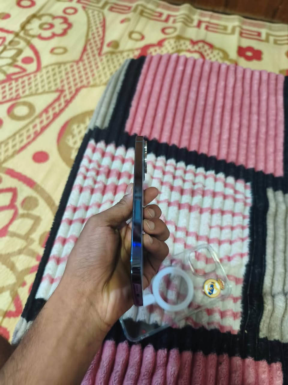 السلام عليكم آيفون 13برو ماكس  جهاز نضافه كلش حلوه ذاكرته 256 نموذج m الجهاز مستبدل شاشه وكامره والكامره مالته البورتريه بيها غواش فقط السعر 450قفل قفل قفل بدون عمله والي راسلني يعامل احضره كبل تواصل واتساب ***********
