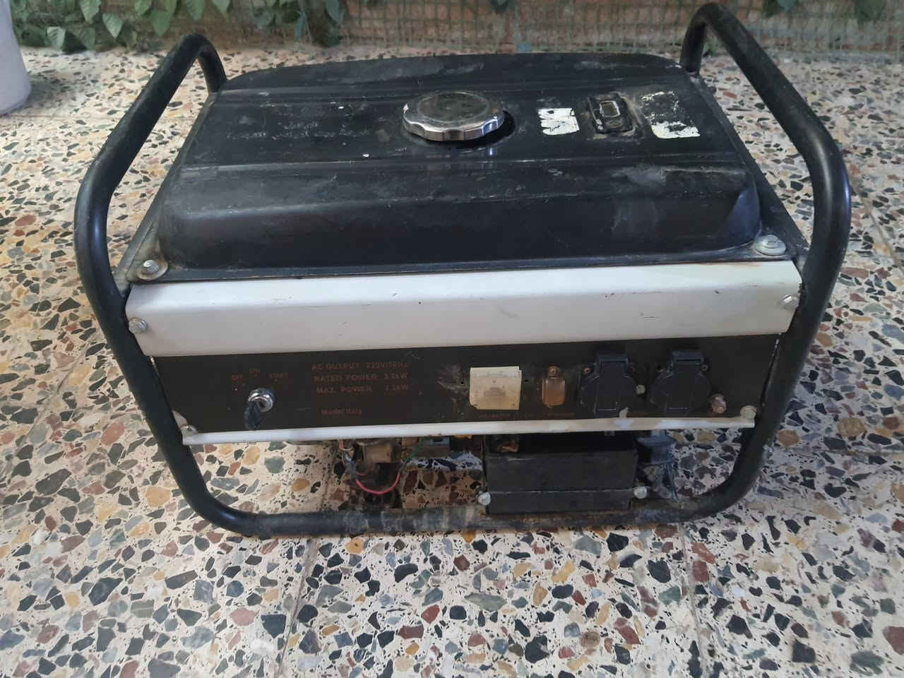 مولدة • باتري • ١٢ أمبير