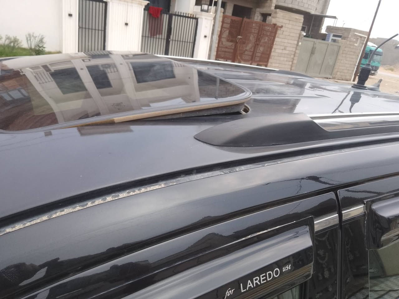 لاريدو • ٢٠١٢ • رقم دولي