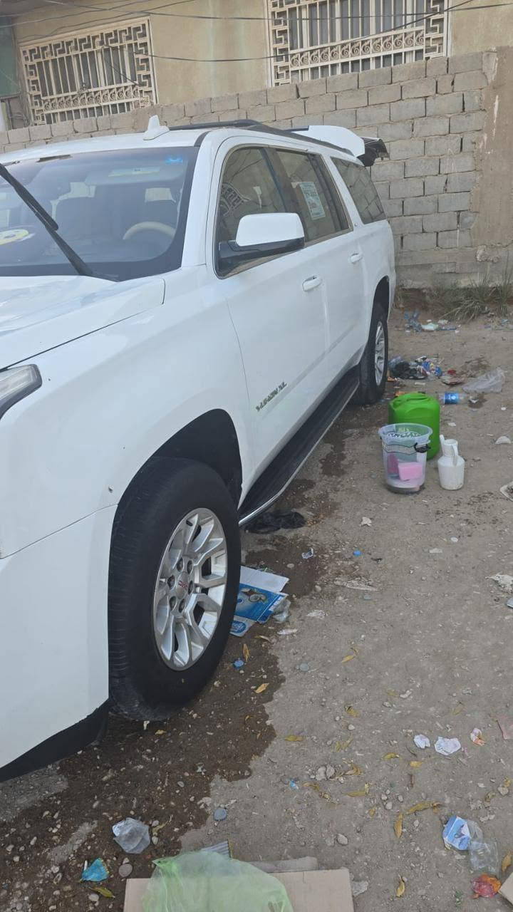 سلام عليكم من رخصه الادمن
جمسي للبيع طويله موديل ١٦
كفاله عامه ماعده جاملغ الأيمن 
وارد امريكي فول موصفات 
رقم بغداد خصوصي  بسمنه
جاهزه سياره ما ناقصها شي @@
***********
