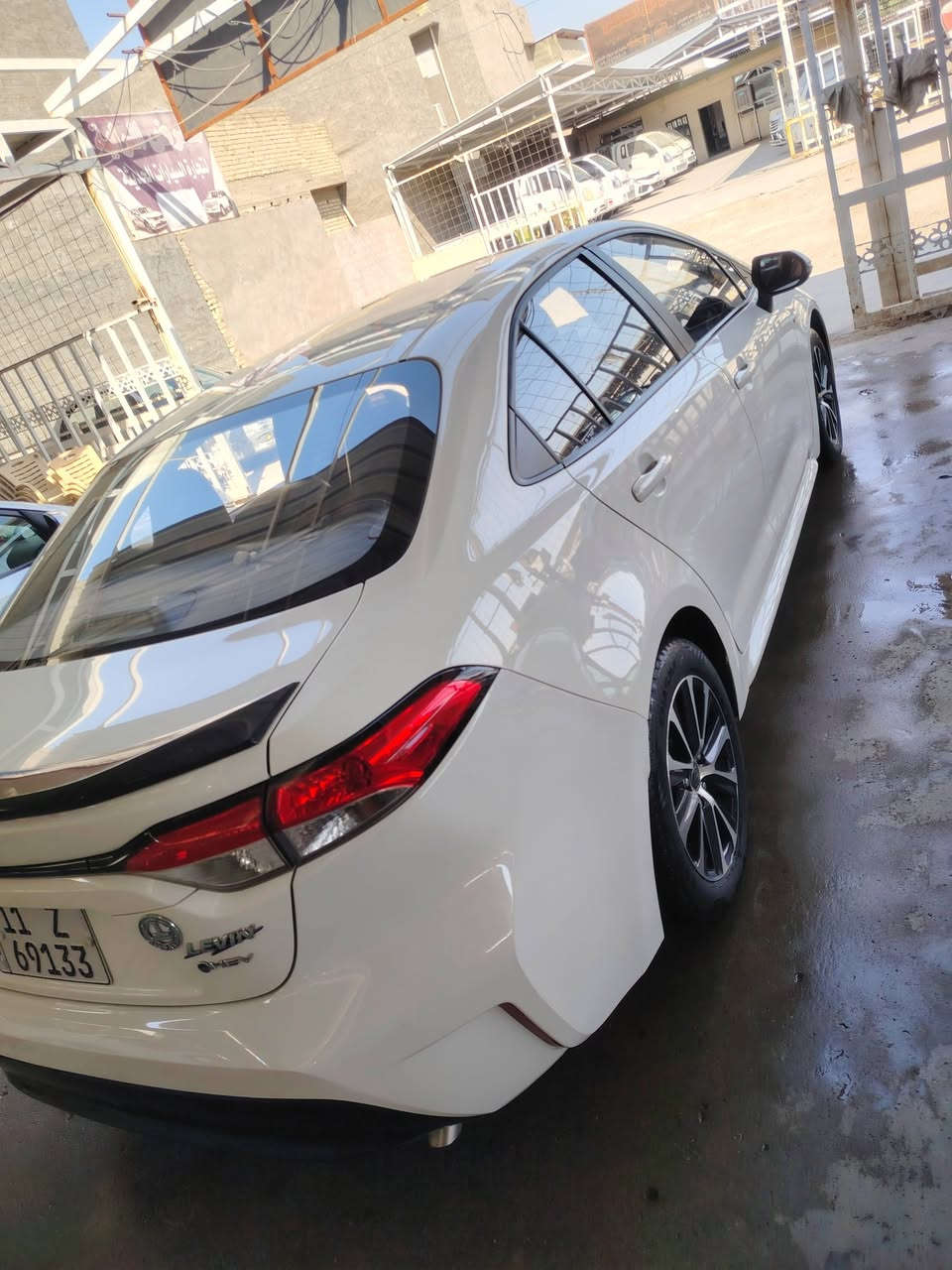 للبيع كورله موديل 25 خليجي كفاله عامه من كلشي فول موصفات كشنات كهرباء داخل احمر رقم بغداد باسمي ماشيه 19 الف السعر 158 بهيه مجال بسيط مكان بغداد الوسفيه للااتصال ***********
