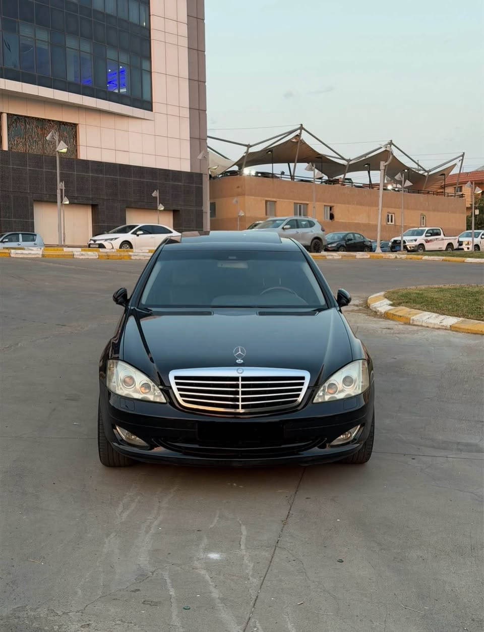 mercedes s class 550

مۆدیل ٢٠٠٩ فول موسفات سلايت كوشين خزن و كاره بايه كوشني دواوه ش كاره بايه كوشيني پيشي دواوه سارد و گه رمه سوكان خه زن و كاره بايه بيلاد ده بل جامه هه موو جامه كاني پؤلورايزه باليفي دواوه ڤؤليؤمه ئاوينه شه فت و كاره باي ده رگا لارج و شه فت صحب سندوق شه فت وه زور مواسه فاتي تر گه عيه شه ريكه ي خوي تياماوه سه ياره كه نمونه يه له جواني هه مووگياني به شه رت هيج نامه ي بؤنه هاتؤته وه هيج گلؤپه ك له ناو شاشه ي پينيه 
*********** أربيل, العراق
