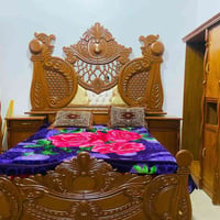 غرفة نوم • ٥ قطع • خشب ثقيل