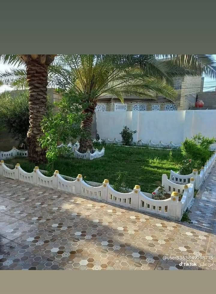 السلام عليكم ورحمه الله وبركاته الي ايريد حدقجي موجود والي ايريد هيج شغل حلو ومرتب ايراسني ***********

نص مكتوب في الصور:
- @user8363849098715
- من تعليق TikTok لـ