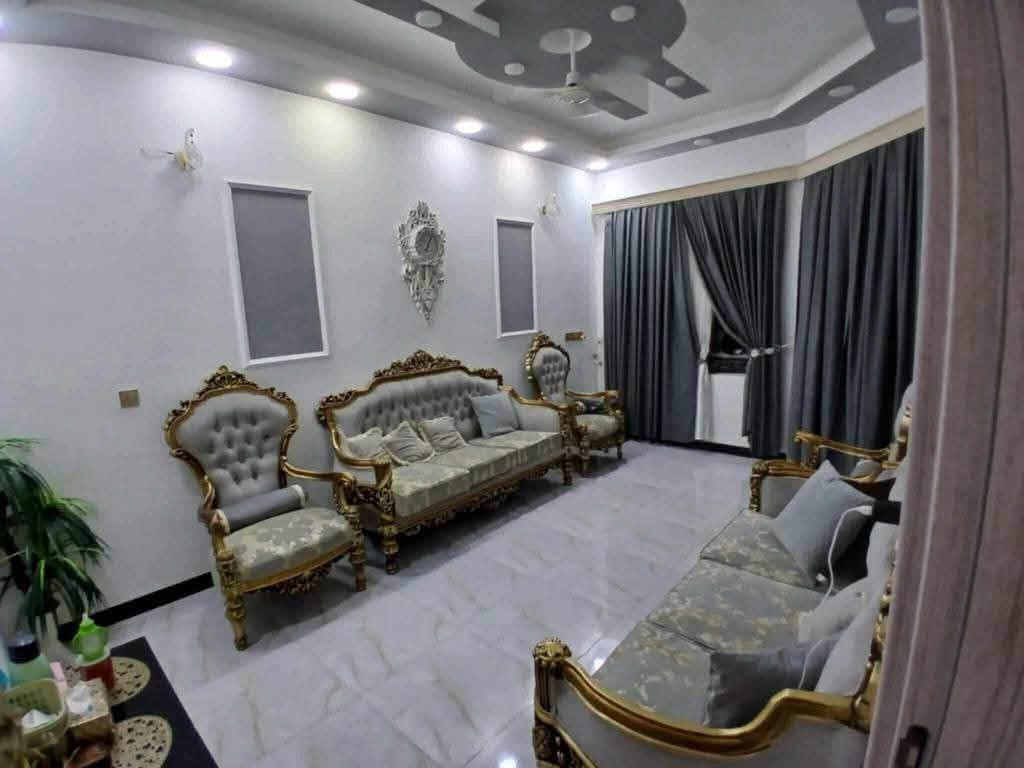 بيت للبيع زراعي سند 25 دور الزراعه الثانيه مساحه 110 متر
وجه 5 ونزال 22 بناء سنه 2024

طابقين 3 غرف نوم وصاله واستقبال ومطبخ كامل فول خدمات 

بيع او مرواس بقطعه 200 بدور الزراعه الثانيه حصرا مع الفرق

للاستفسار ***********
