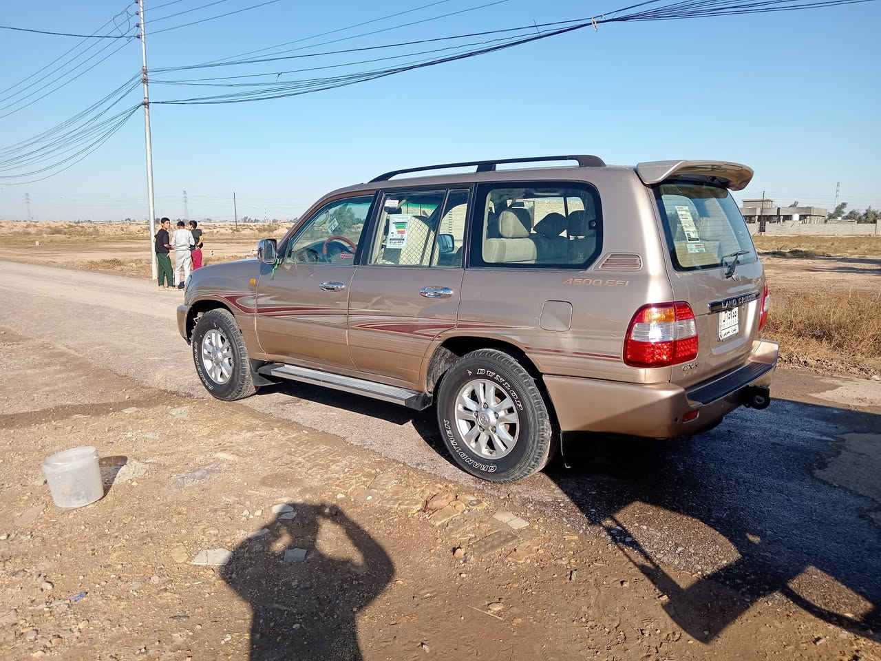لاندكروز موديل ٢٠٠٦ فول مواصفات سعر ١٤٥ وبيه مجال ***********
