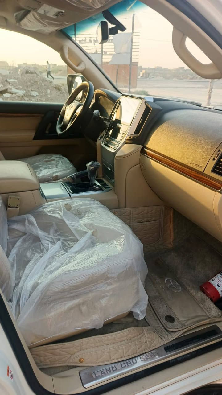 لاندكروز • ٢٠١٧ • رقم بغداد