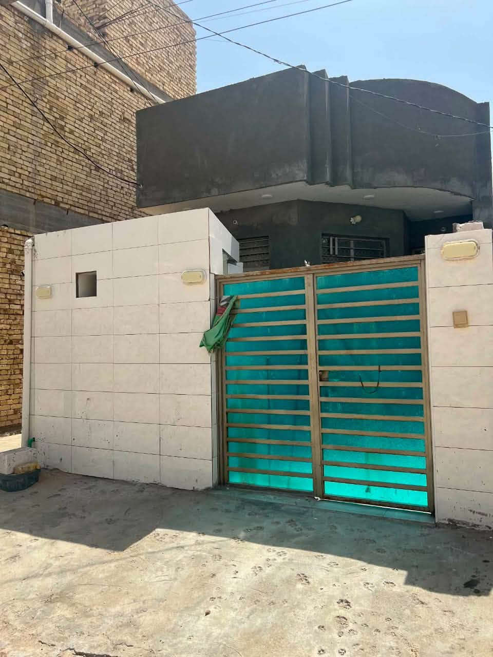 🏡 دار سكن للبيع – طابو صرف

📍 الموقع: حي الصحة – قرب شارع المختار
🏗️ بناء حديث
📐 المساحة: 100 م²

يتكون من:
• استقبال
• صالة
• مطبخ
• غرفة نوم 🛌
• حمام
• طارمة

💰 السعر: ٩٠  

📞 للاستفسار والتواصل:
***********
***********

🏠 مكتب الدناني للعقار
بيع • شراء • مقاولات عامة
