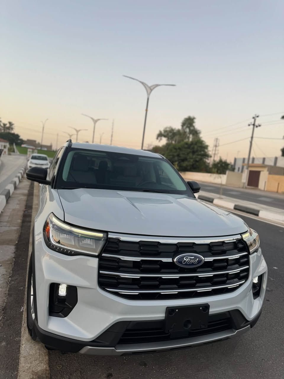 🚘 للبيع فقط | بدون مراوس
🔥 فورد إكسبلورر 2025 – الشكل الجديد 🔥
🇺🇸 وارد أمريكي
🎨 اللون: سموك الجديد
⚙️ محرك 4 سلندر 2.3 توربو
⭐ المواصفات: Active
🪑 داخلية جلد بيجي كشنات vip ٧ راكب

✅ بدون صبغ بدون تبديل
✅ بدون إيرباك
✅ بجم خلفي كبس
✅ فقط  باردة بسيطة بالصندوق
✅ ماشي فقط 4 ميل — يعني **زيرو **
🔢 رقم كاتي، يترقم شمالي

📍 المكان: ديالى – خانقين
📋 رقم الشاصي مرفق بالصور

📞 ************* **
تحياتي 🌹
