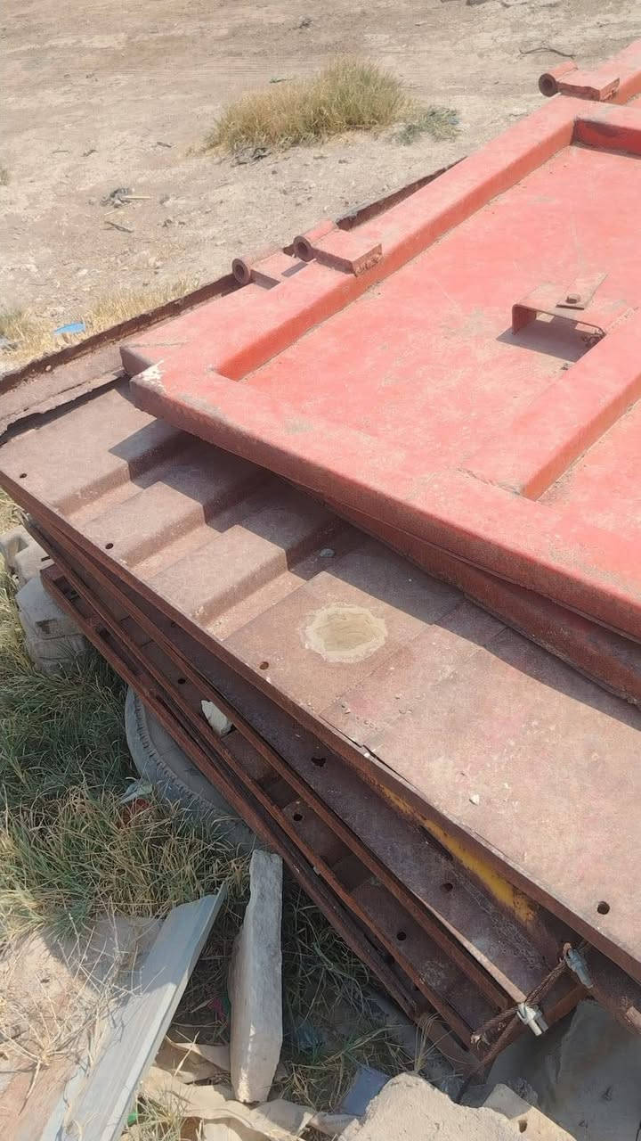 جناب ألماني • مكلف بالنشر