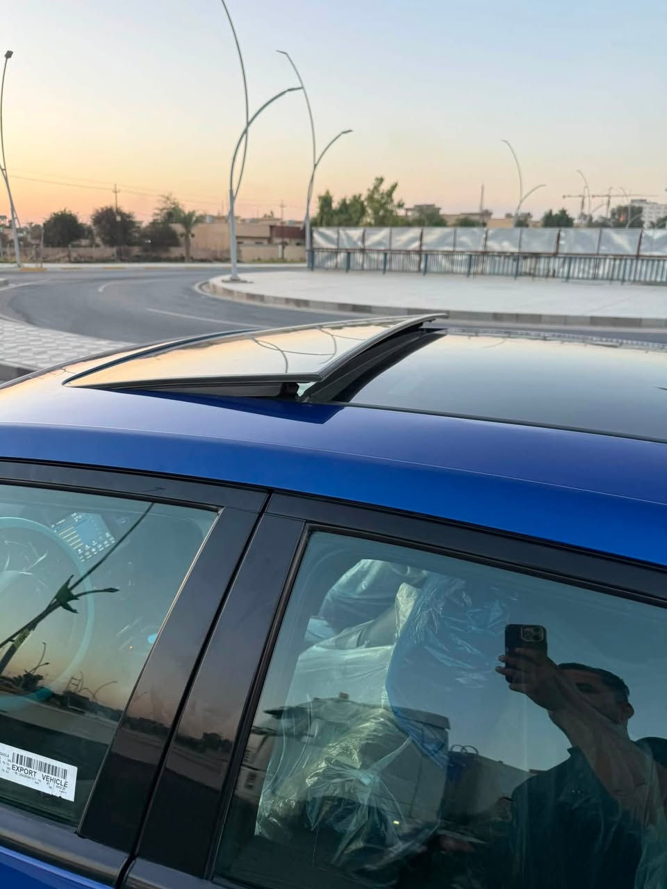 اوباما موديل2019 خليجي عداد260 بيها ضرر قطعتين وربع الجاملغ الخلفي بدون قطره دواخل لاشاصي  ولا ايرباك شرط بخ فقط السياره احلا من الصور ماشيه 80 حقيقي السيارة رقم اربيل فحص وهزه وسنويه جدد بإسمي شرط التحويل مكانها  كركوك السعر المطلوب 215وهاذا موسعرها بس متوازي على بيعتها رجاء ميعجبك المنشور اعبر بكلمه طيبه ***********
