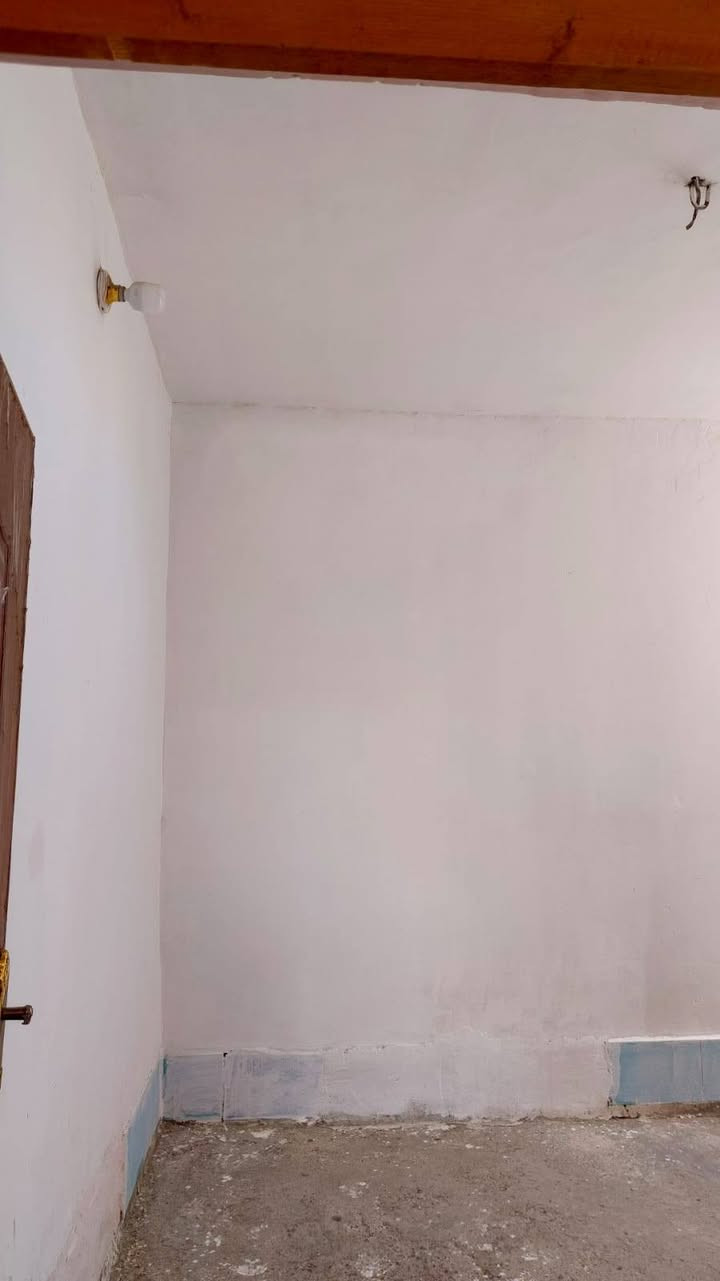 بيت للايجار • ١٠٠م • نهاية شارع الطيار